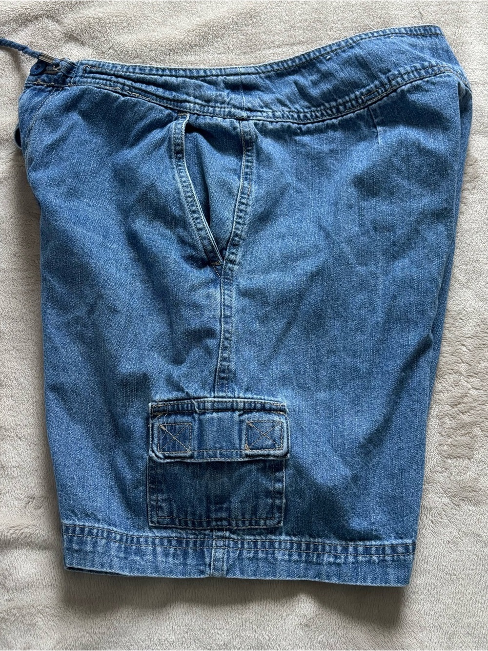Vintage White Stag Medium Wash Denim Cargo Shorts Size 6 - Picture 3 of 7